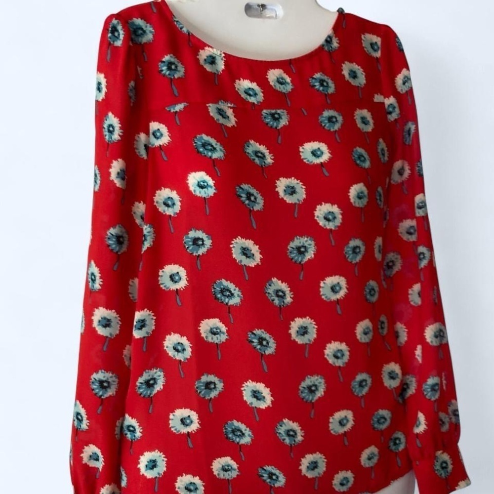 Red and blue floral blouse button w cuffs #floral #blouse XS
